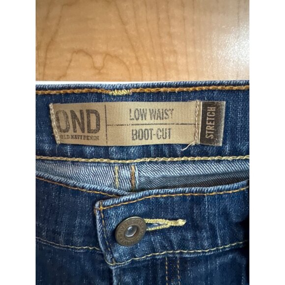 Old Navy Womens Low Waist Boot-Cut Jeans Size 8 Long 31 inseam - Picture 3 of 5